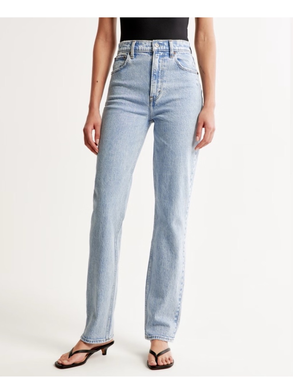 Abercrombie 90’s Straight High Rise, Size 4 / 27 Short